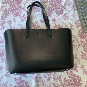 Black dkny small leather tote